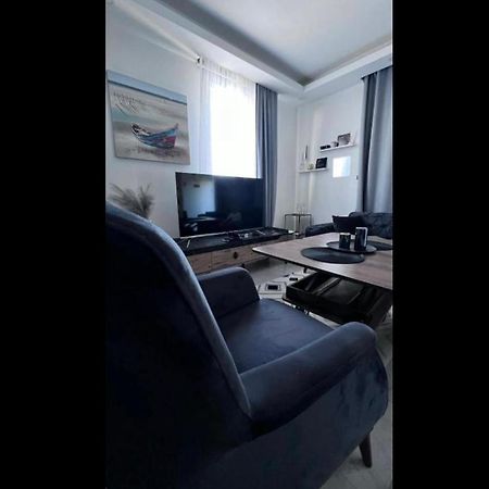 Palmiye Apartment Кирения Экстерьер фото