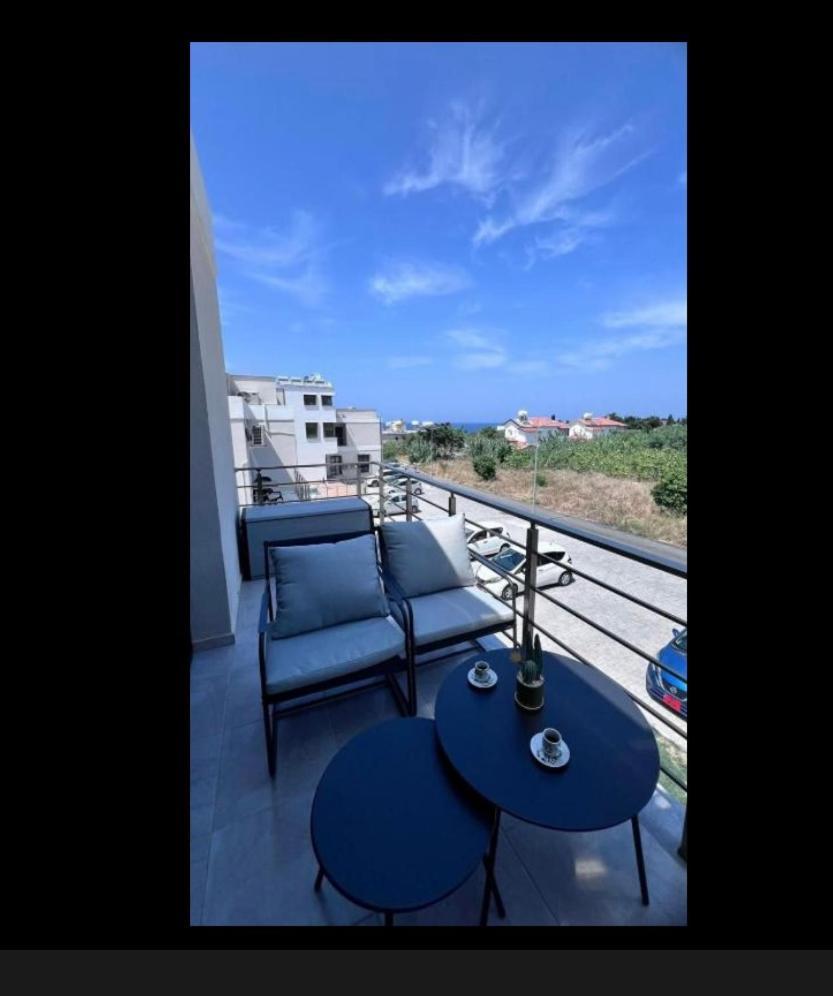 Palmiye Apartment Кирения Экстерьер фото